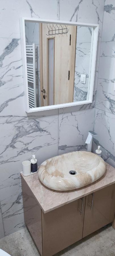 Jacuzzi Belle View Sinaia-Free Parking Apartment Bagian luar foto