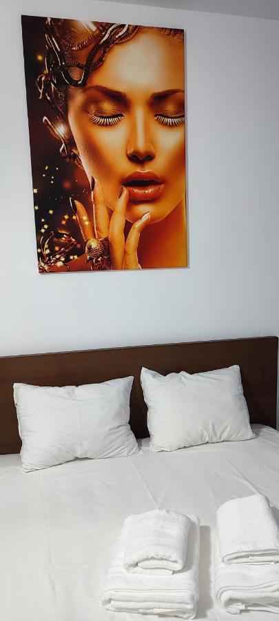 Jacuzzi Belle View Sinaia-Free Parking Apartment Bagian luar foto